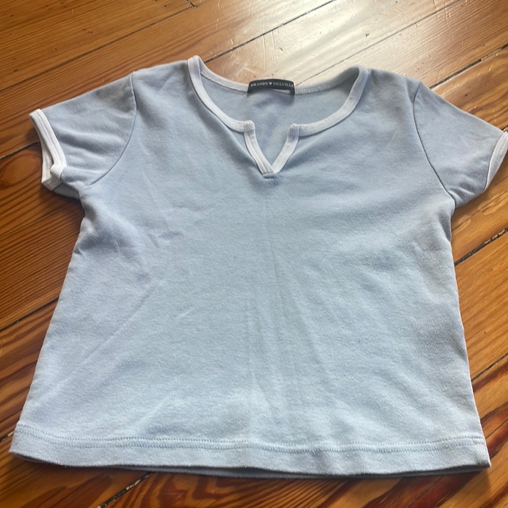 Brandy Melville cropped baby blue Tee